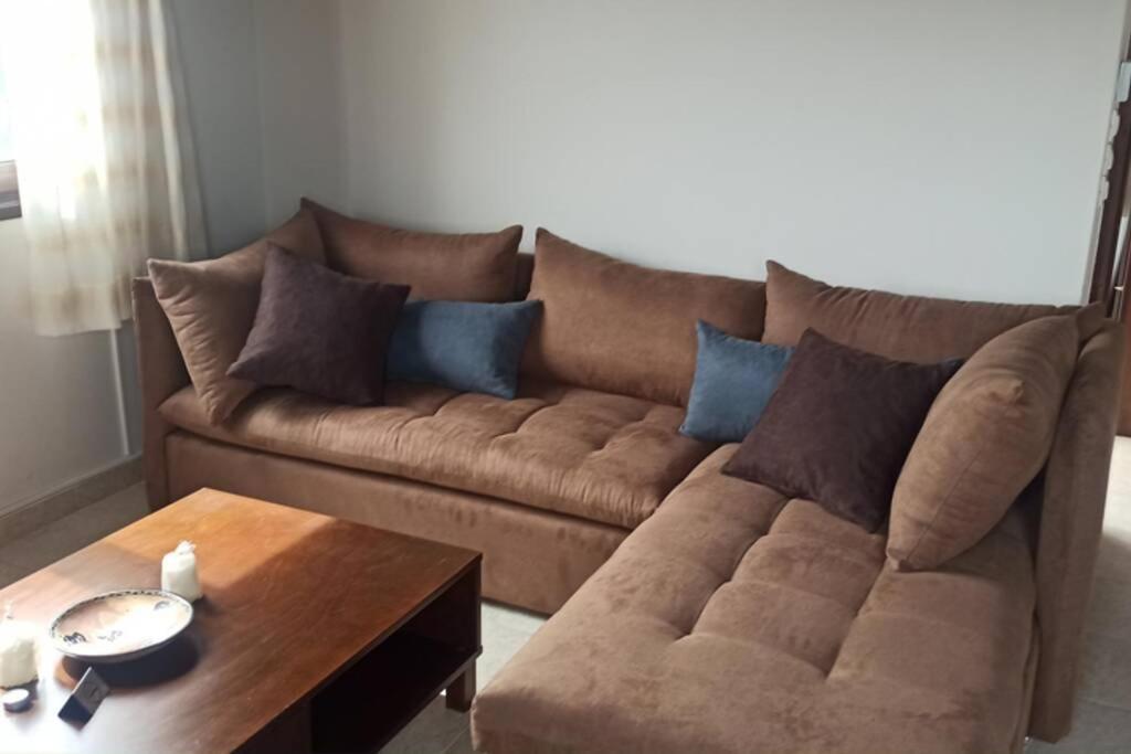 Artemis Penthouse 10 Minute From National Airport Villa Exteriör bild